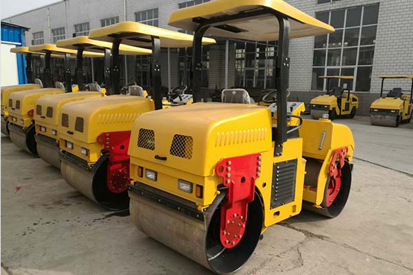 洛陽<a  target='_blank'>壓路機</a>