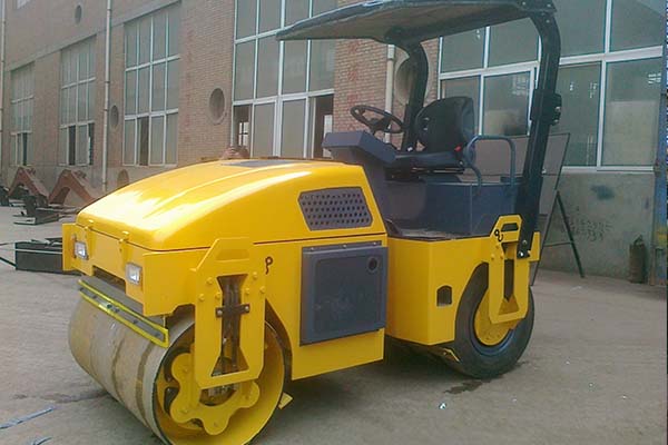 <a href='http://www.ntyyxh.com' target='_blank'>壓路機</a> <a href='http://www.ntyyxh.com' target='_blank'>壓路機</a>